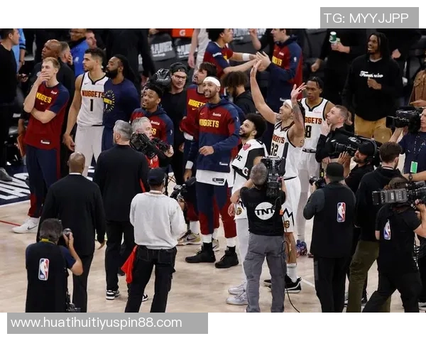 阿隆戈登半场表现出色与约基奇默契配合贡献16分5板2助