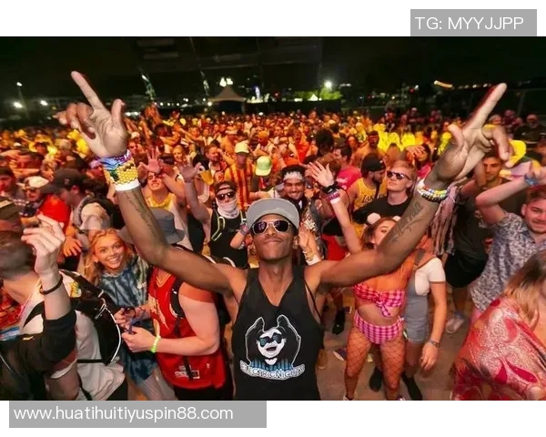 快船主场迎来万圣节派对后首胜续写胜利篇章 快船主场迎来万圣节派对后首胜续写胜利篇章