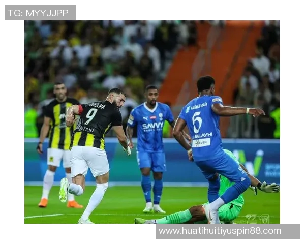 巴尔加斯逆足世界波与包抄进球助力球队逆转吉达国民展现绝佳状态